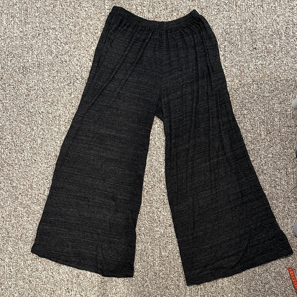 Comfy USA Flowy Black Heathered Wide-Leg Pants Elastic Waist Stretch to 42 inch